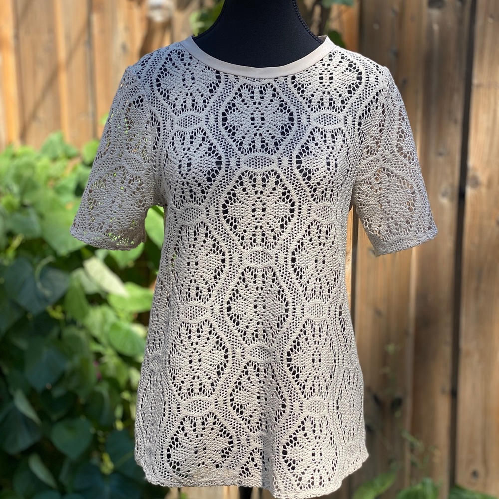 Banana Republic Cream Lace Blouse Size Small